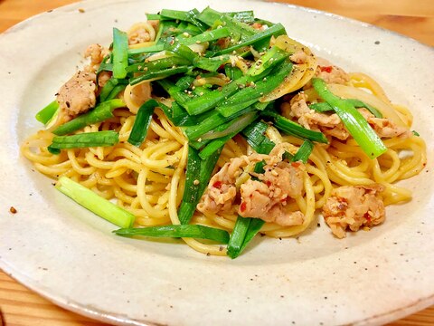 冷めても美味しい！☆ピリ辛ニラ塩焼きそば